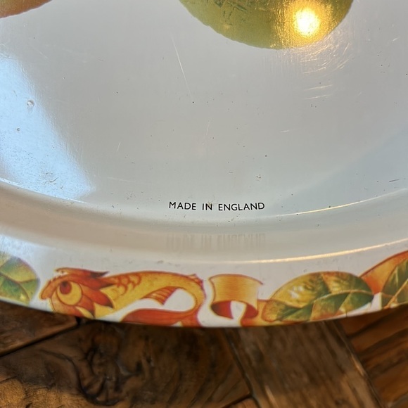 Floral Vintage Round Metal Tray Made In England - Picture 2 of 7